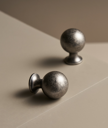 OLIVIA | Antique Silver | Solid Brass Knob